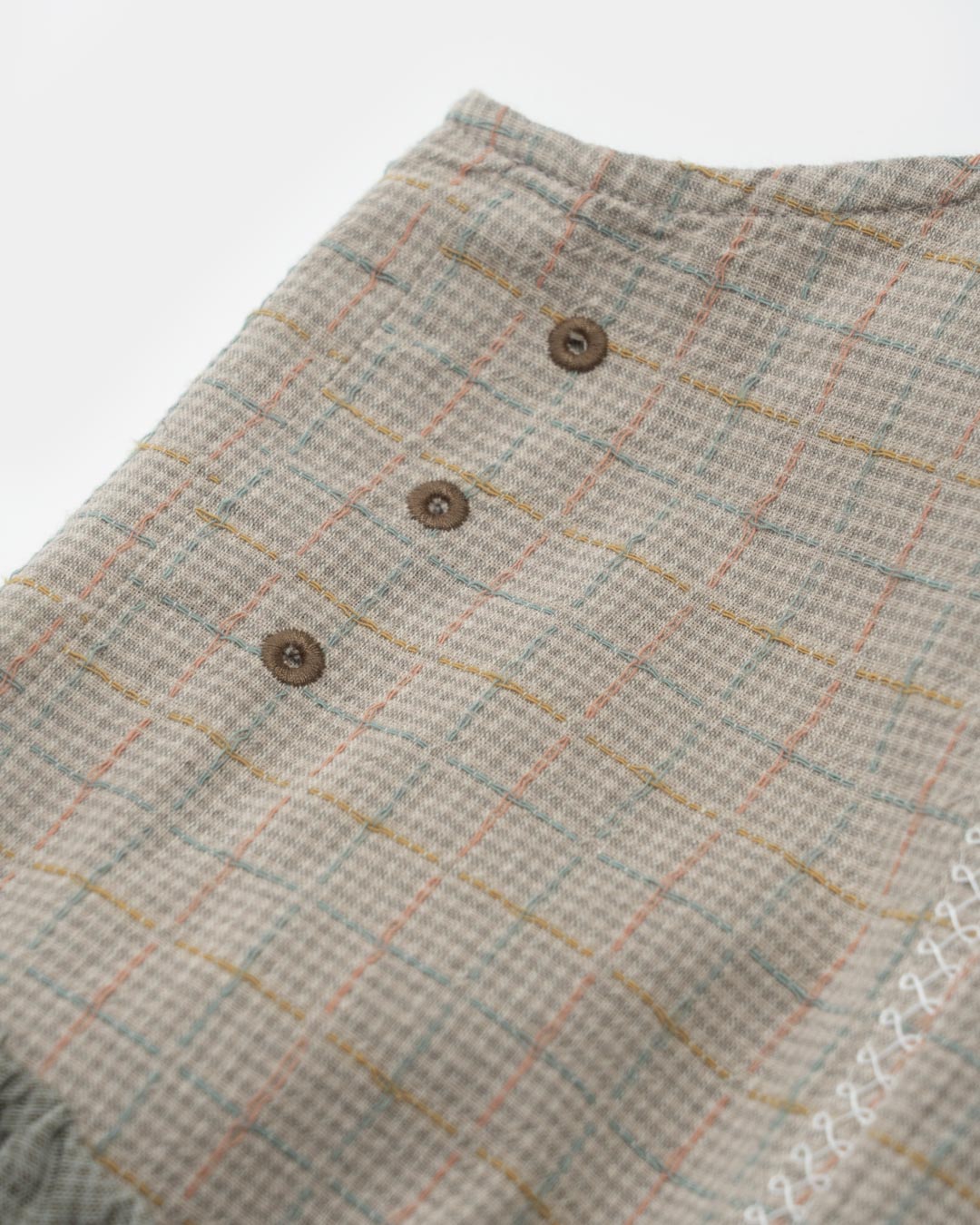 COLLARLESS PATCHWORK VEST