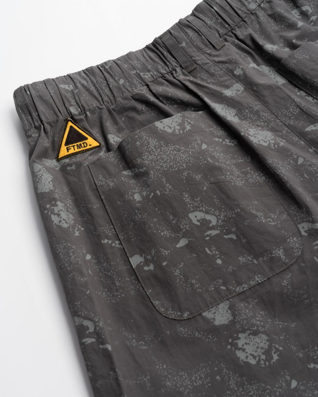 EARTHY SHORTS