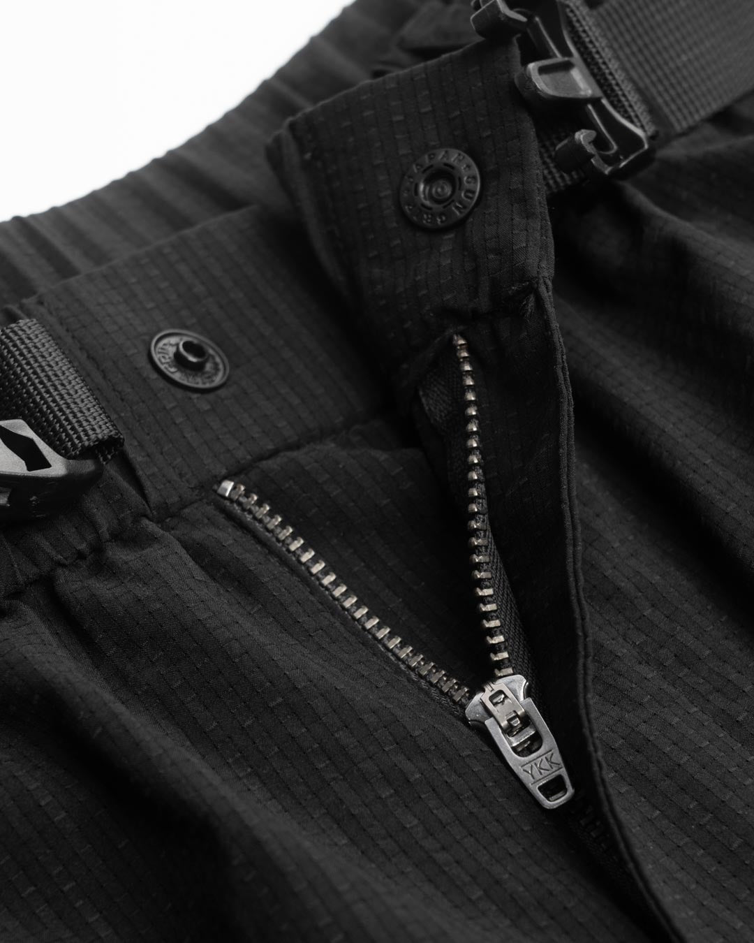 LIGHTWEIGHT SUMMER SHORTS