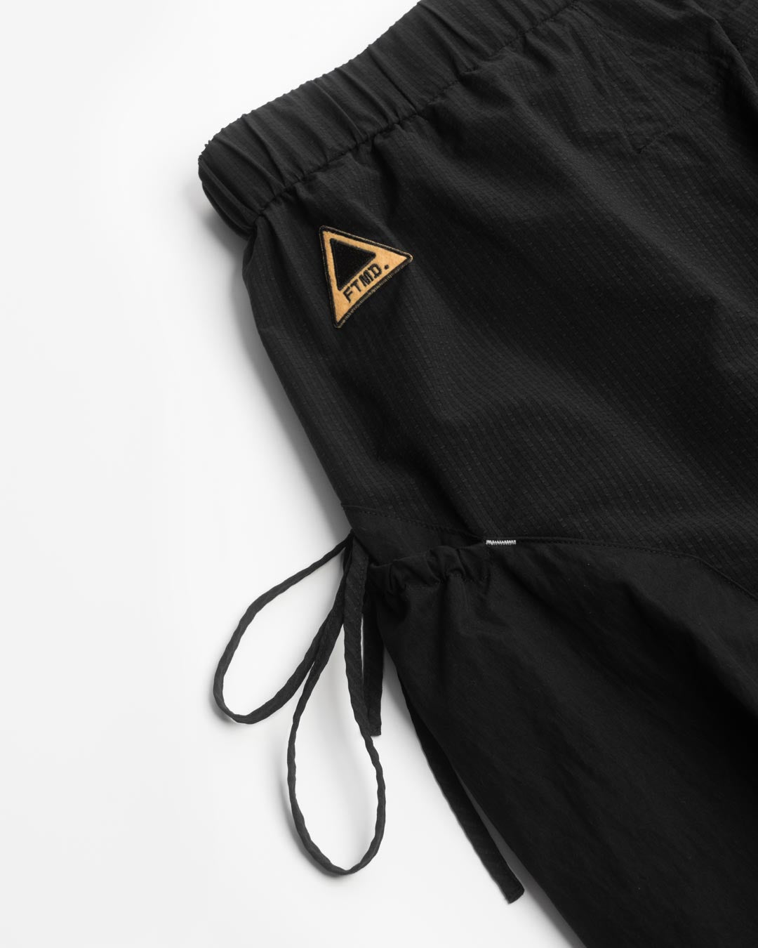 LIGHTWEIGHT SUMMER SHORTS