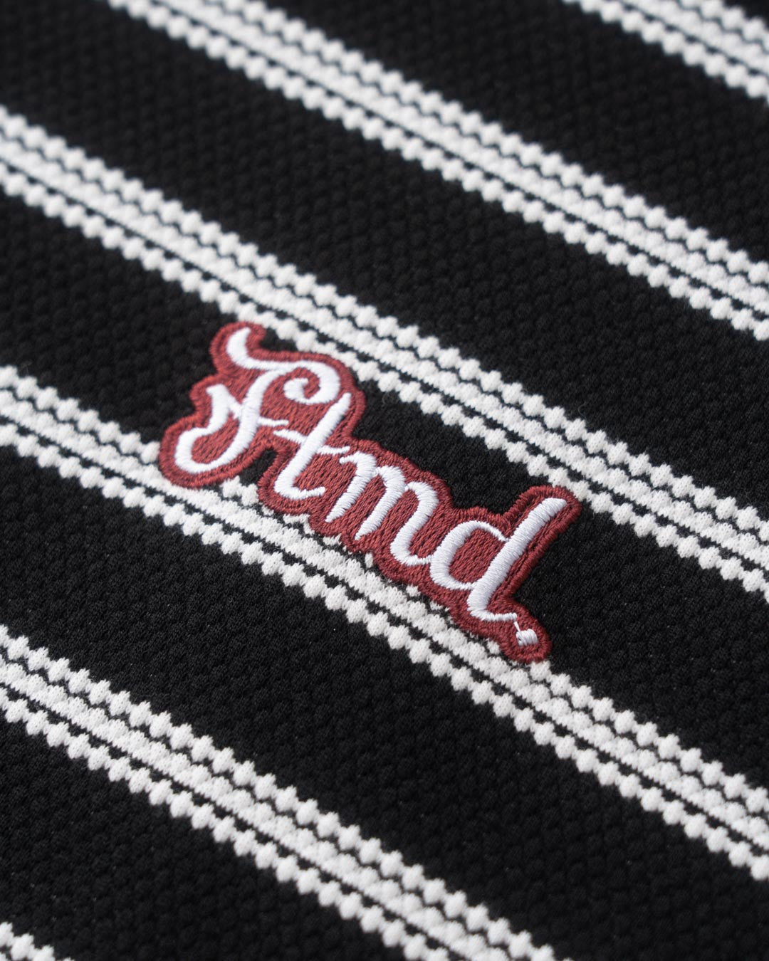 TEXTURED STRIPED TEE