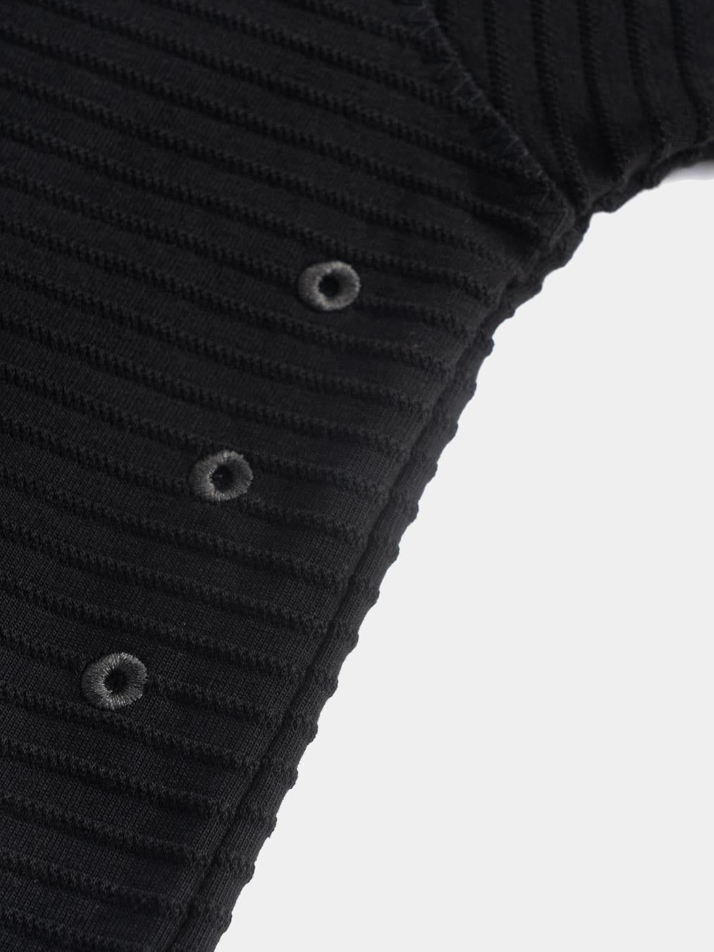 TEXTURED STRIPED L/S TEE
