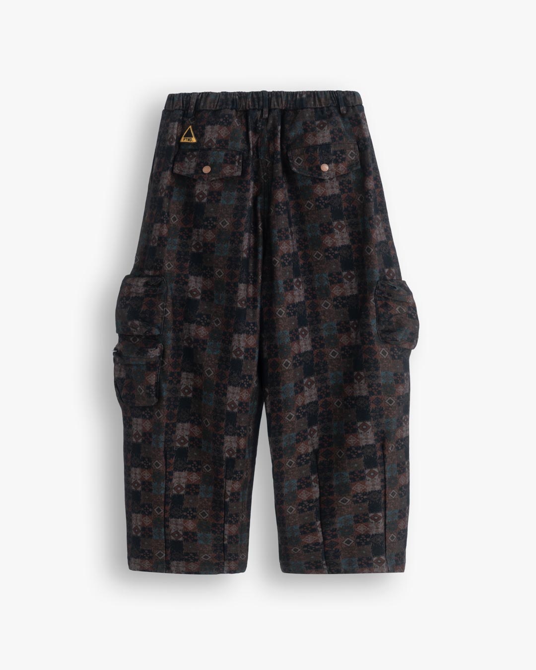 CARGO OVER PANTS