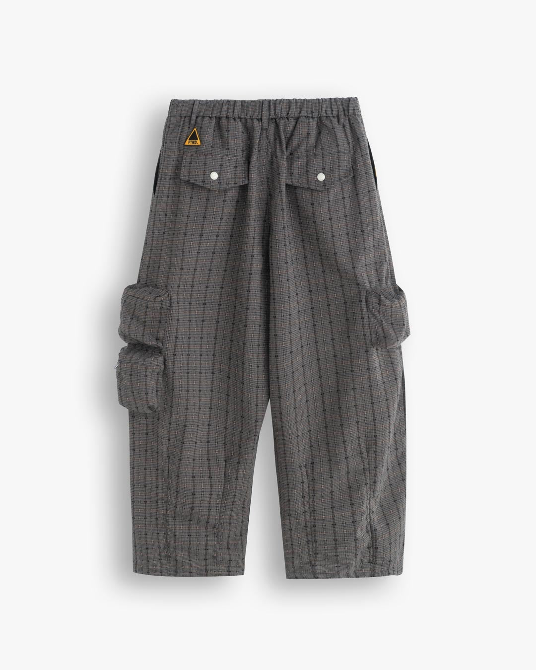 CARGO OVER PANTS