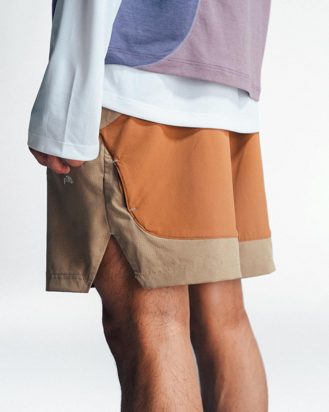 DELTA01_TWO-TONE SHORTS