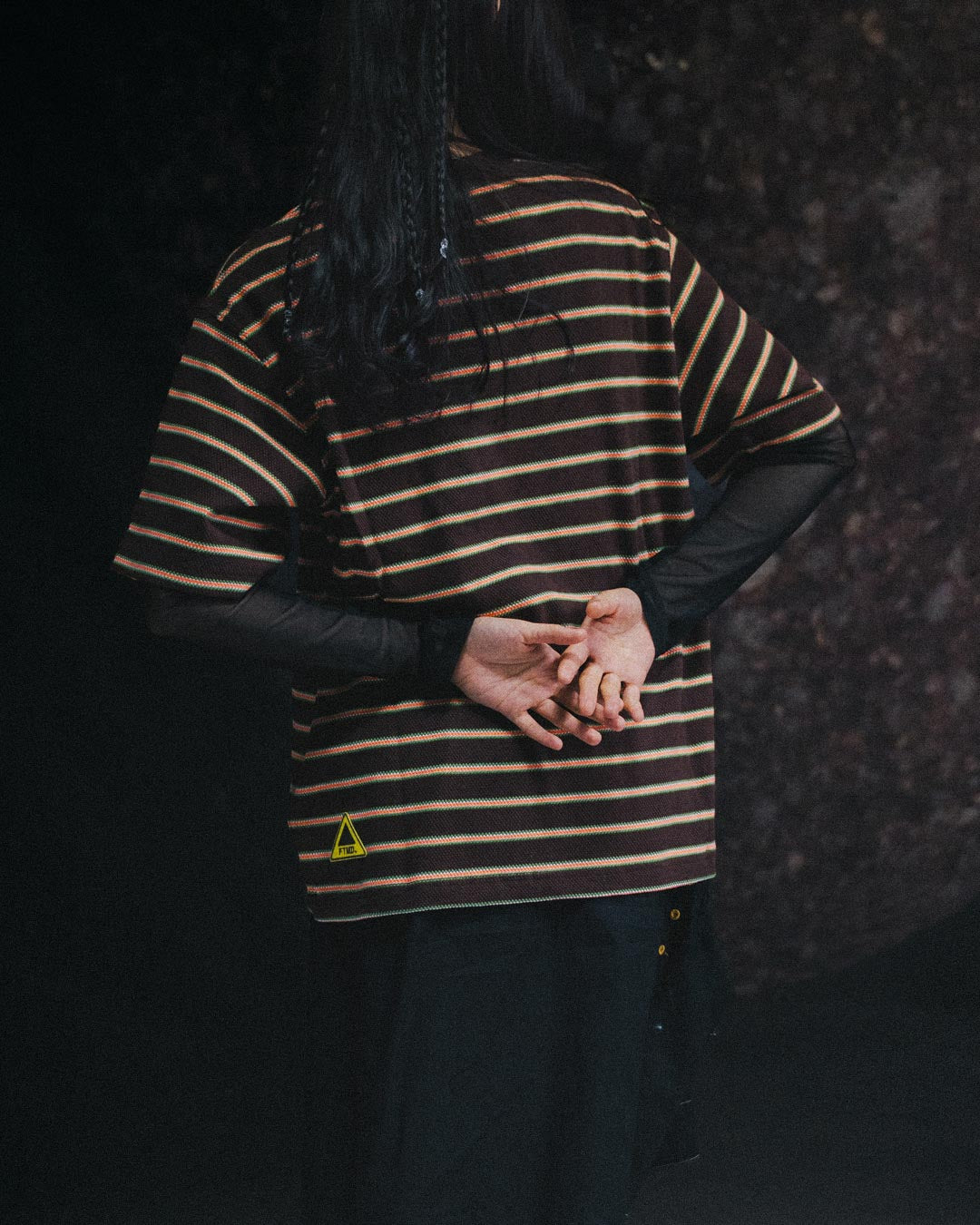 TEXTURED STRIPED TEE
