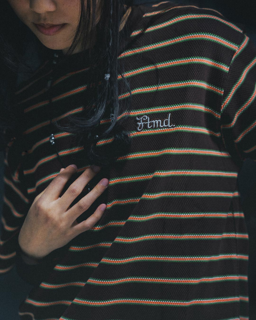 TEXTURED STRIPED TEE