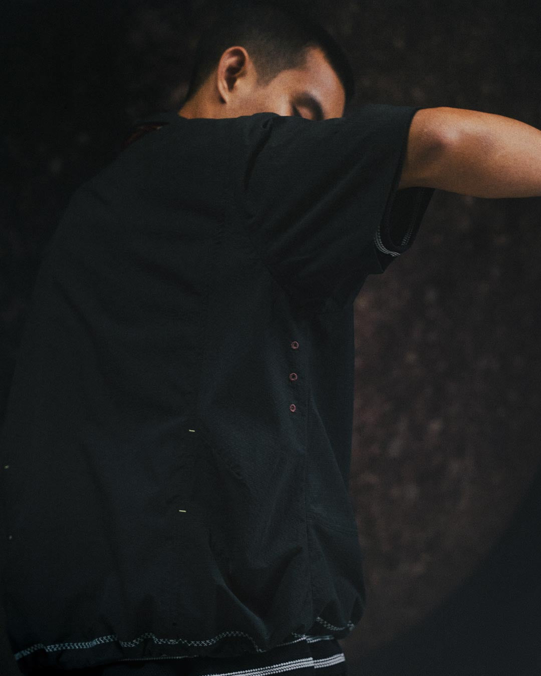 LIGHTWEIGHT PULLOVER SHIRT