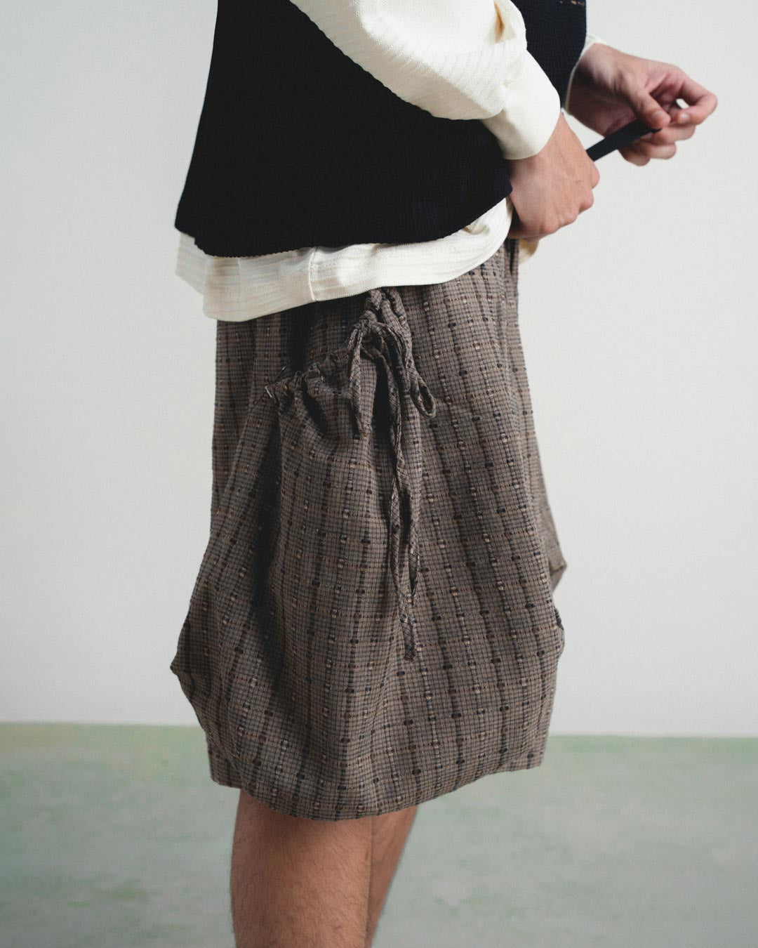 DRAWSTRING POCKET SHORTS
