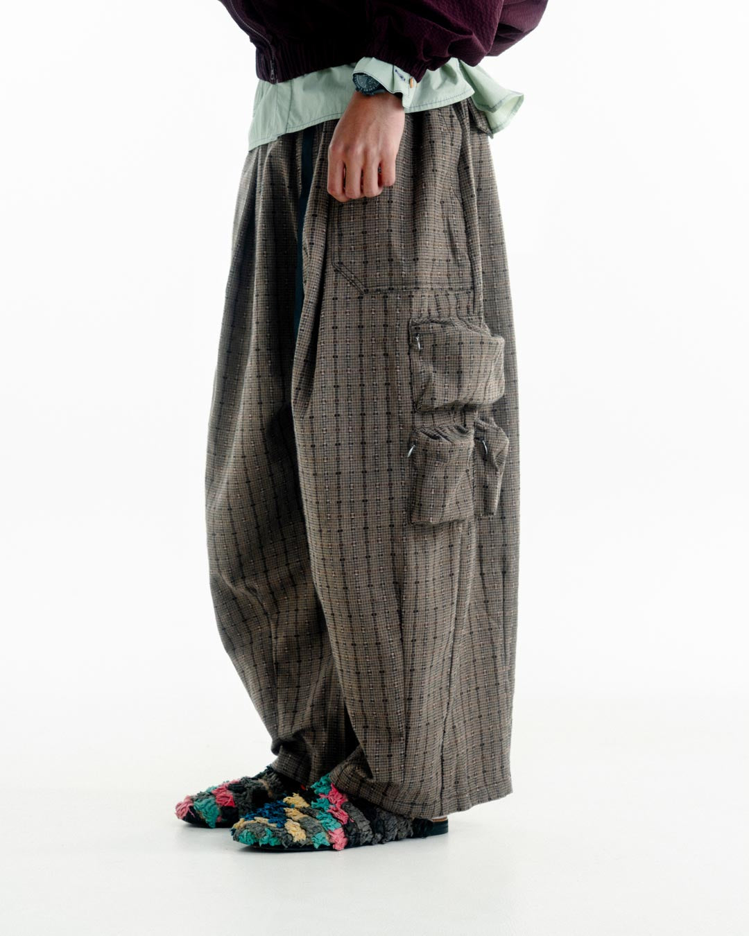 CARGO OVER PANTS