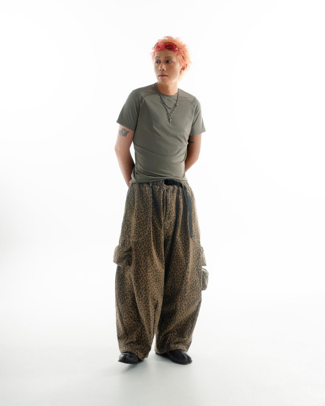 CARGO OVER PANTS