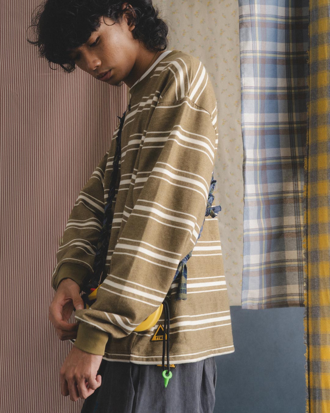 TEXTURED STRIPE L/S TEE