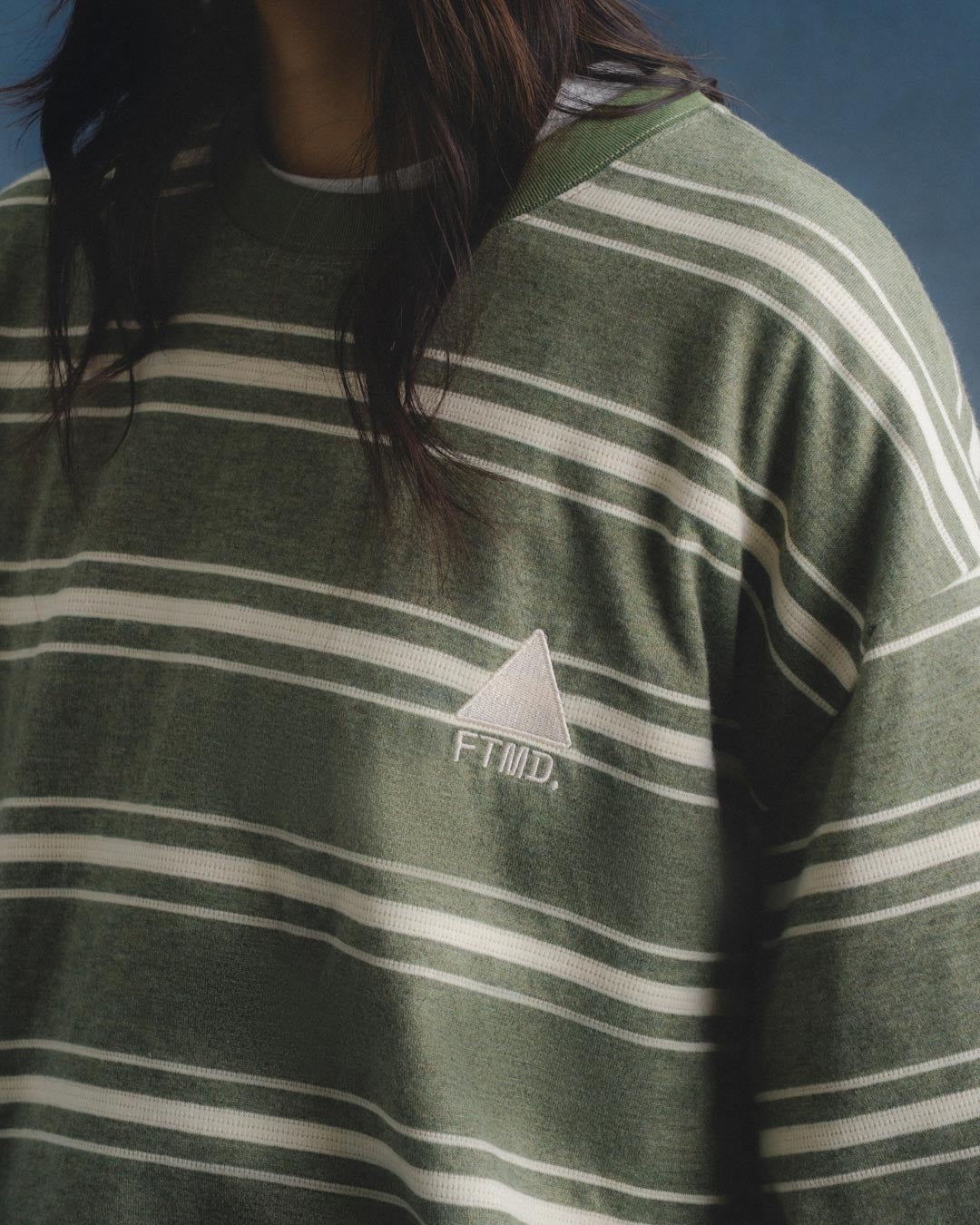 TEXTURED STRIPE L/S TEE