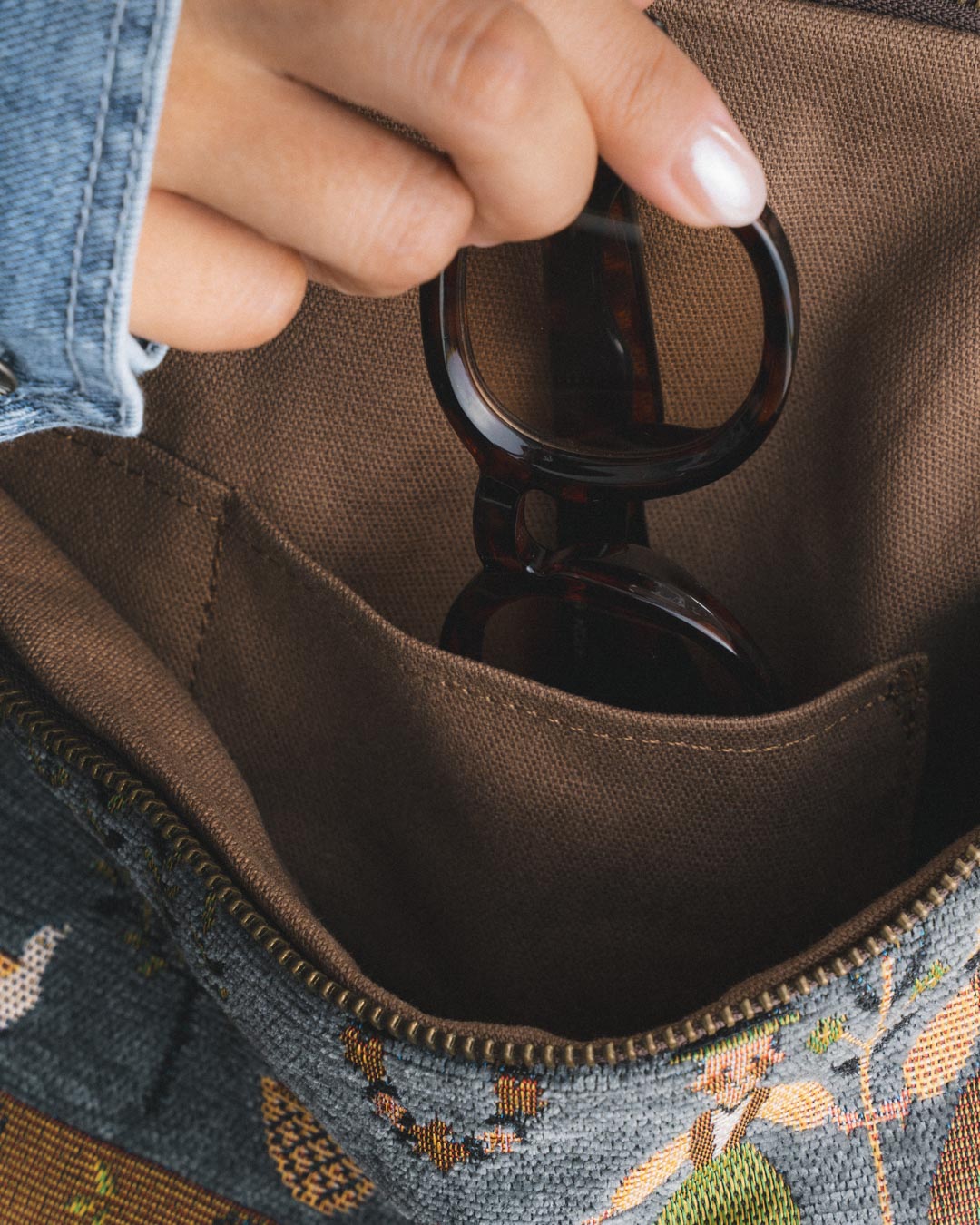 REVERIE CROSSBODY TOTE