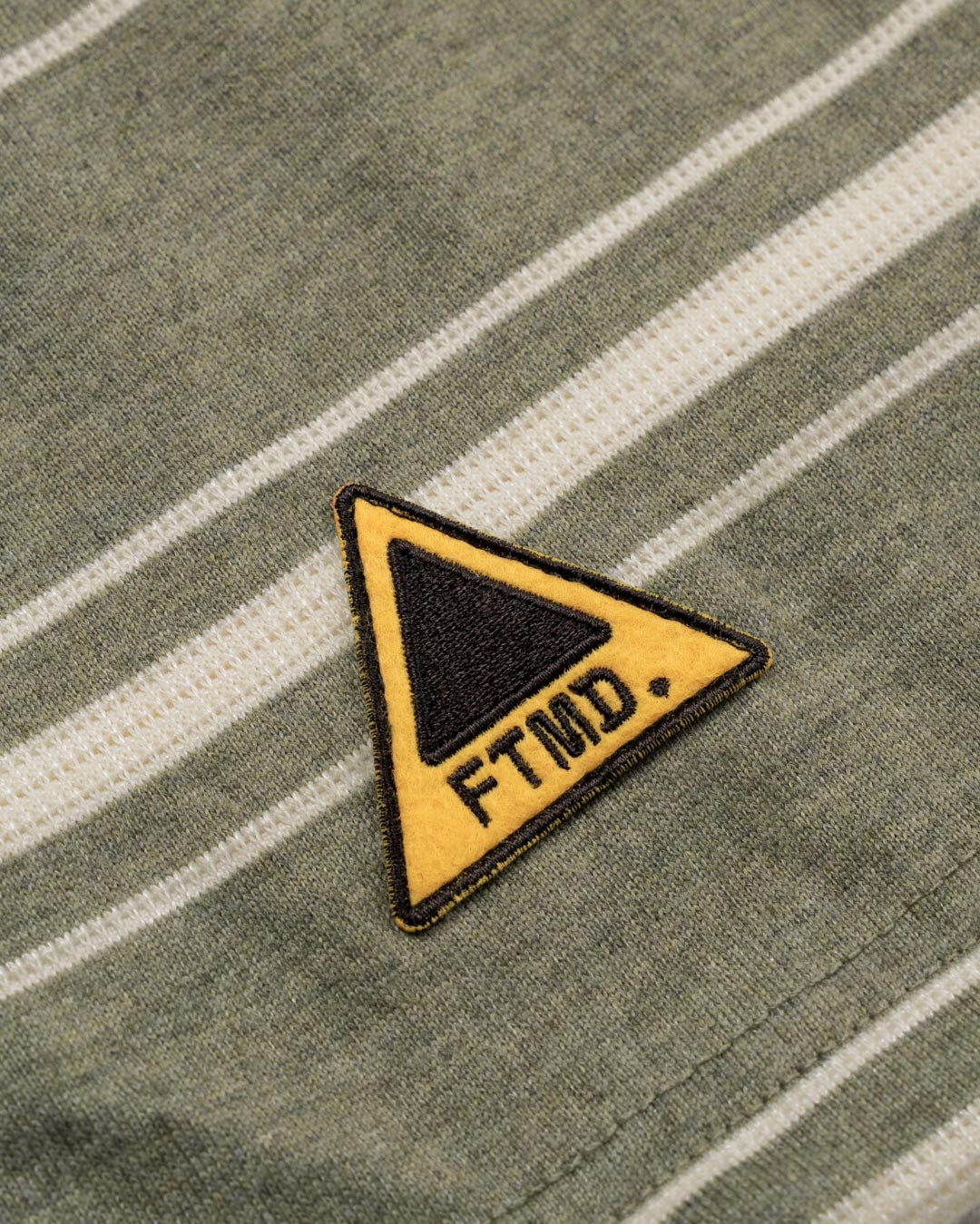 TEXTURED STRIPE L/S TEE