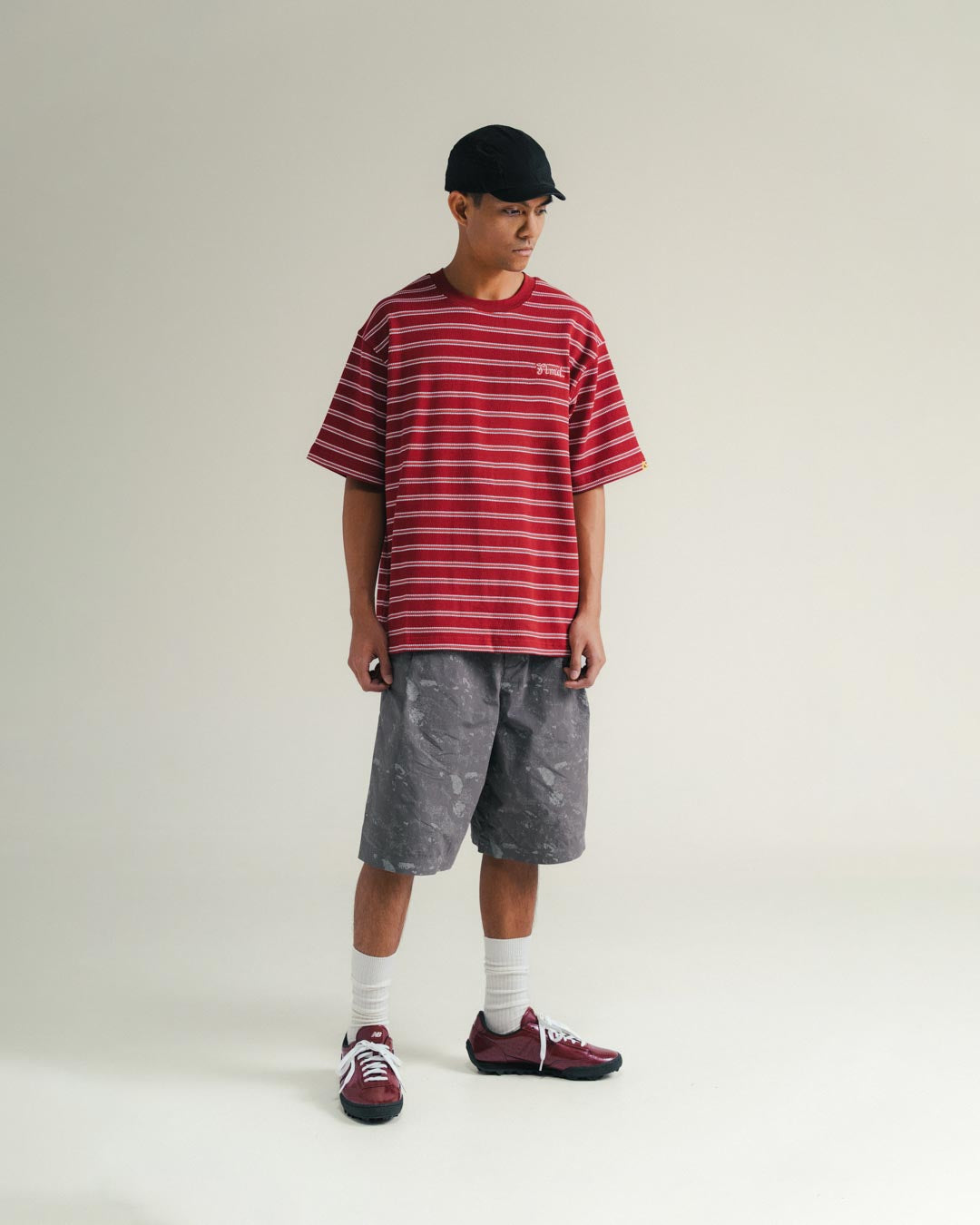 TEXTURED STRIPED TEE