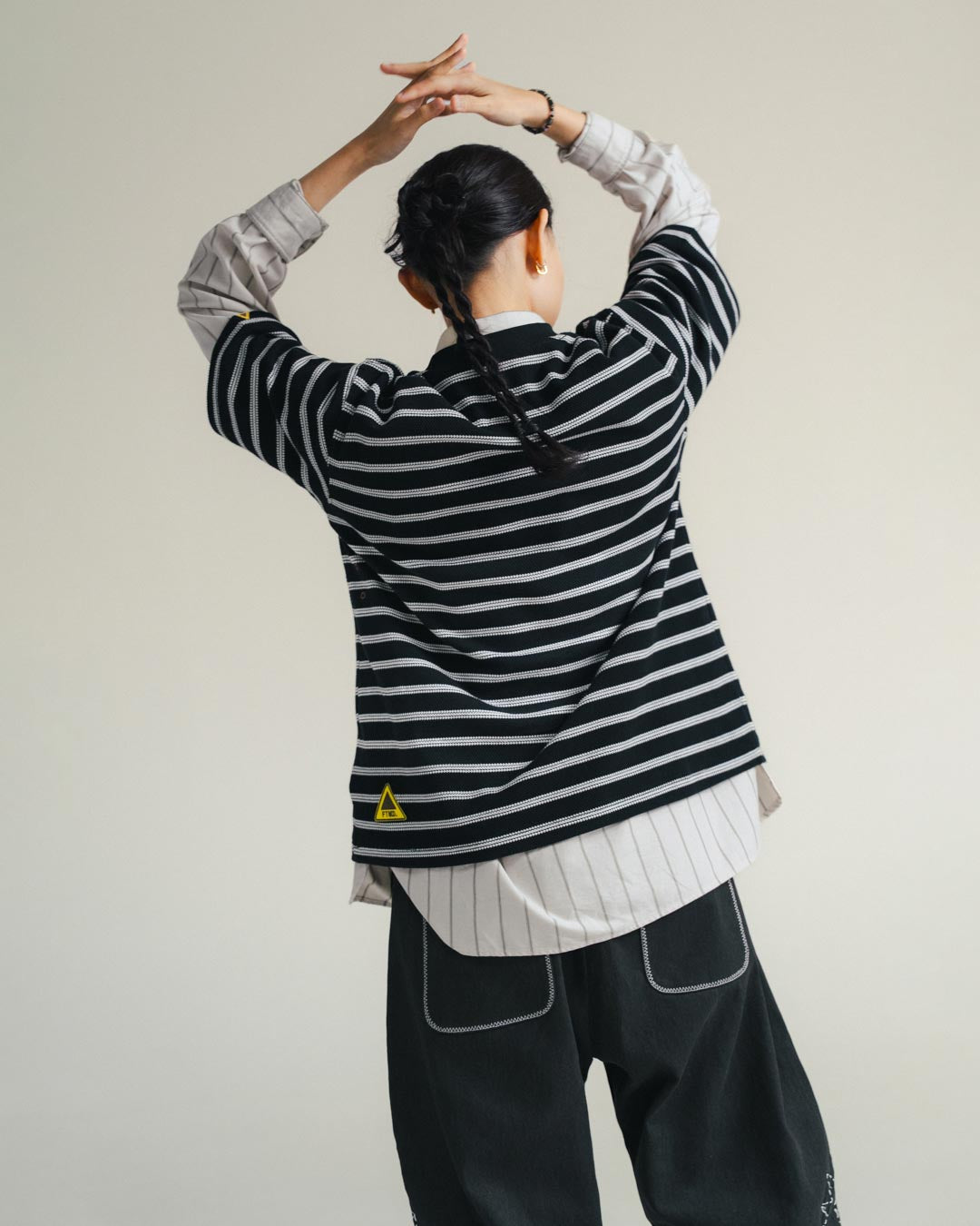 TEXTURED STRIPED TEE