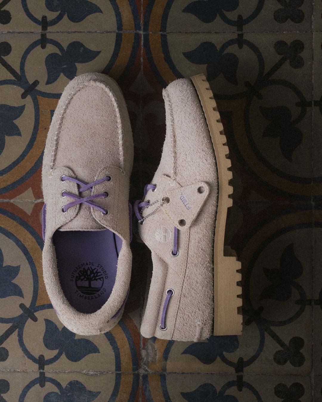 FTMD. X TIMBERLAND 3-EYE LUG HANDSEWN BOAT SHOES